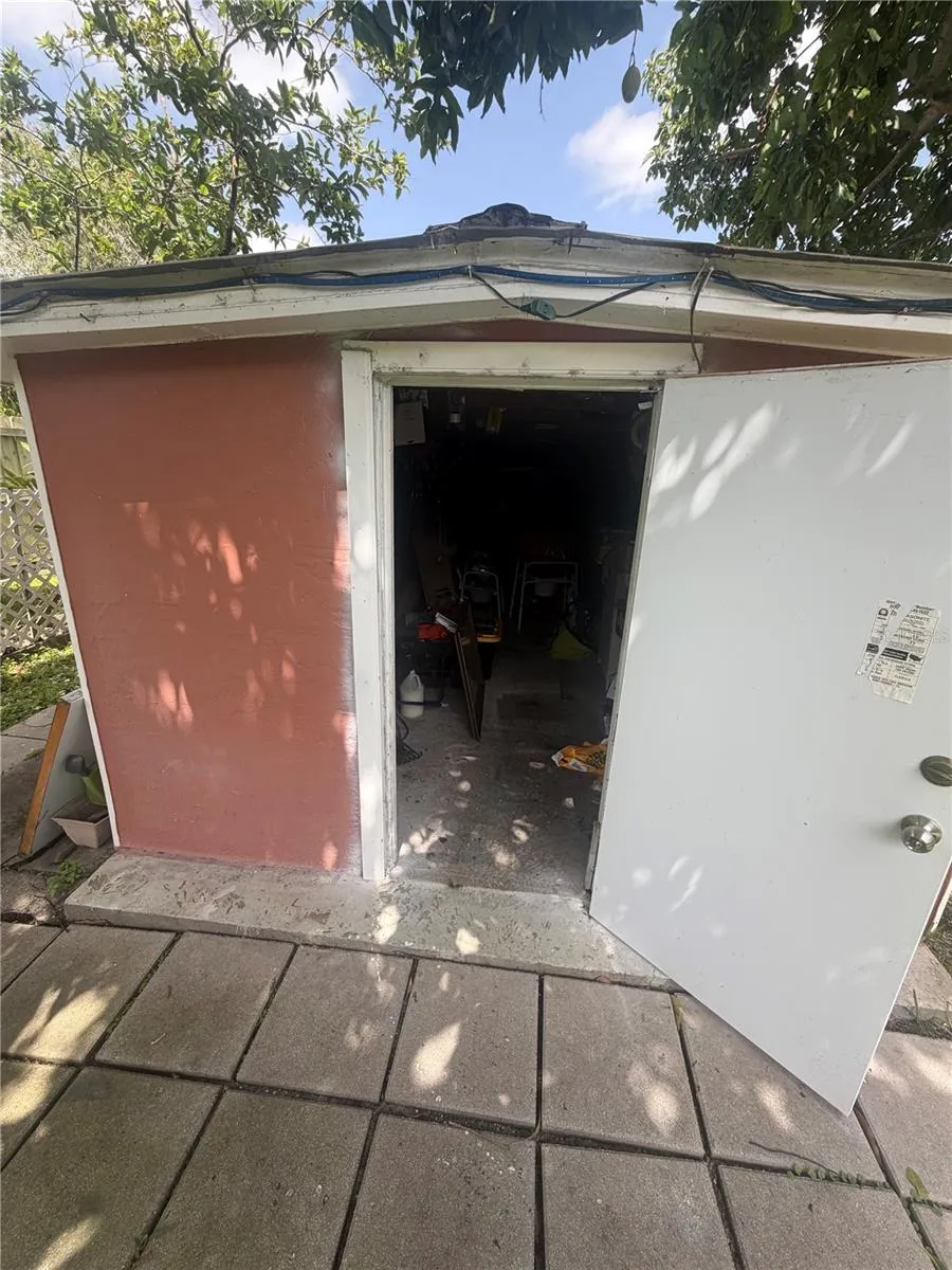 1304 DONWOODS LANE Royal Palm Beach, FL 33411