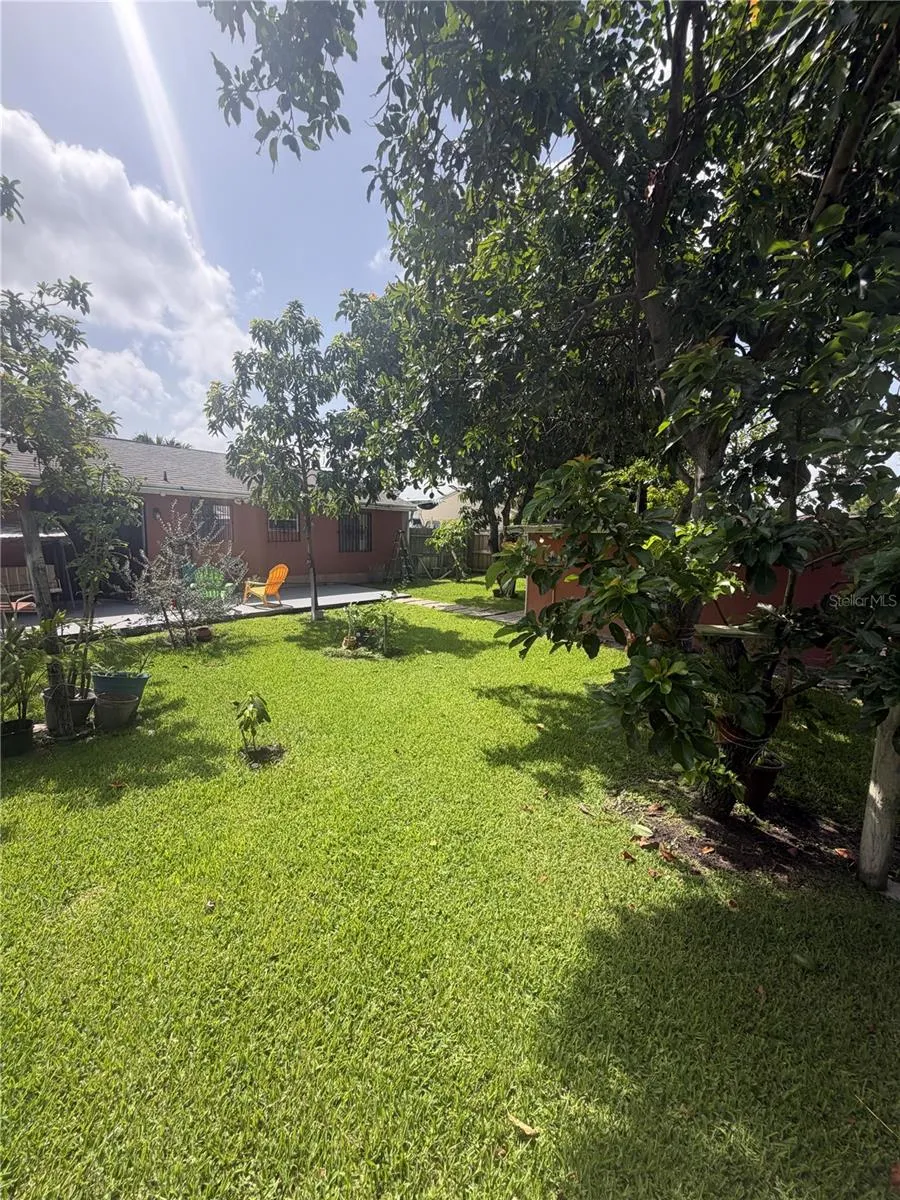 1304 DONWOODS LANE Royal Palm Beach, FL 33411