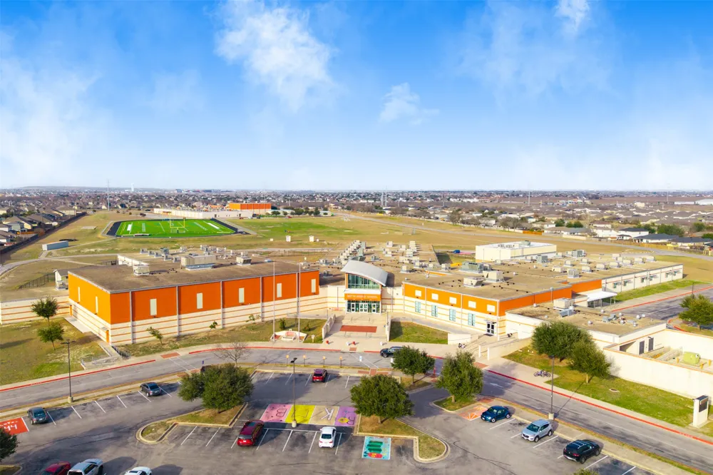 1501 County Road 132 Hutto, TX 78634