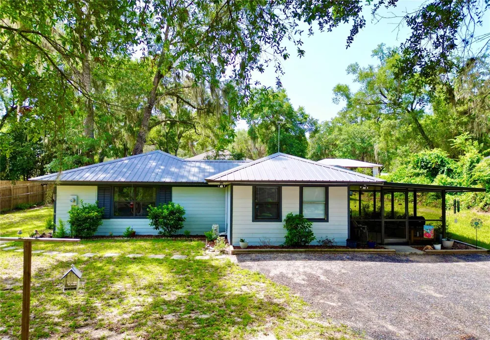 468 28TH WAY Melrose, FL 32666