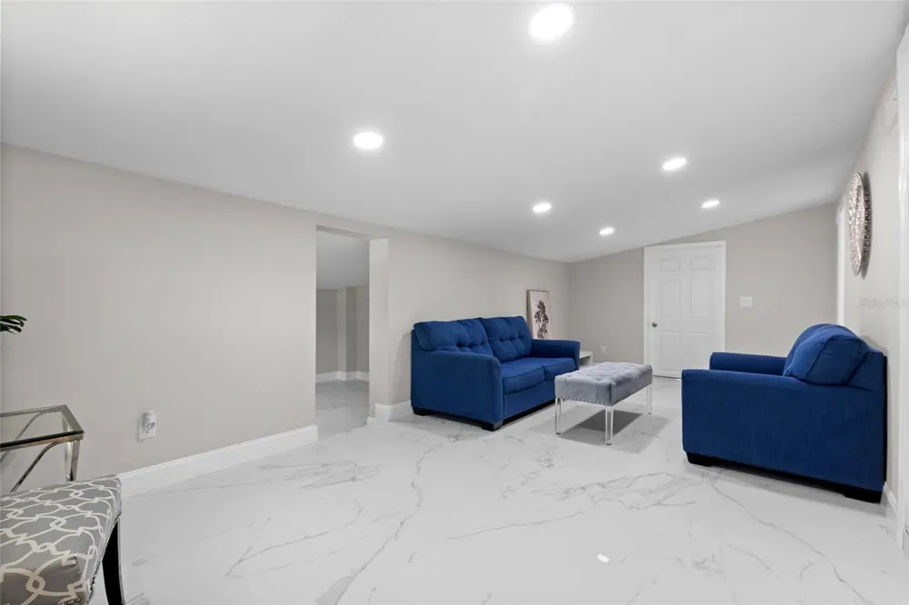 1375 LAKE DRIVE Casselberry, FL 32707