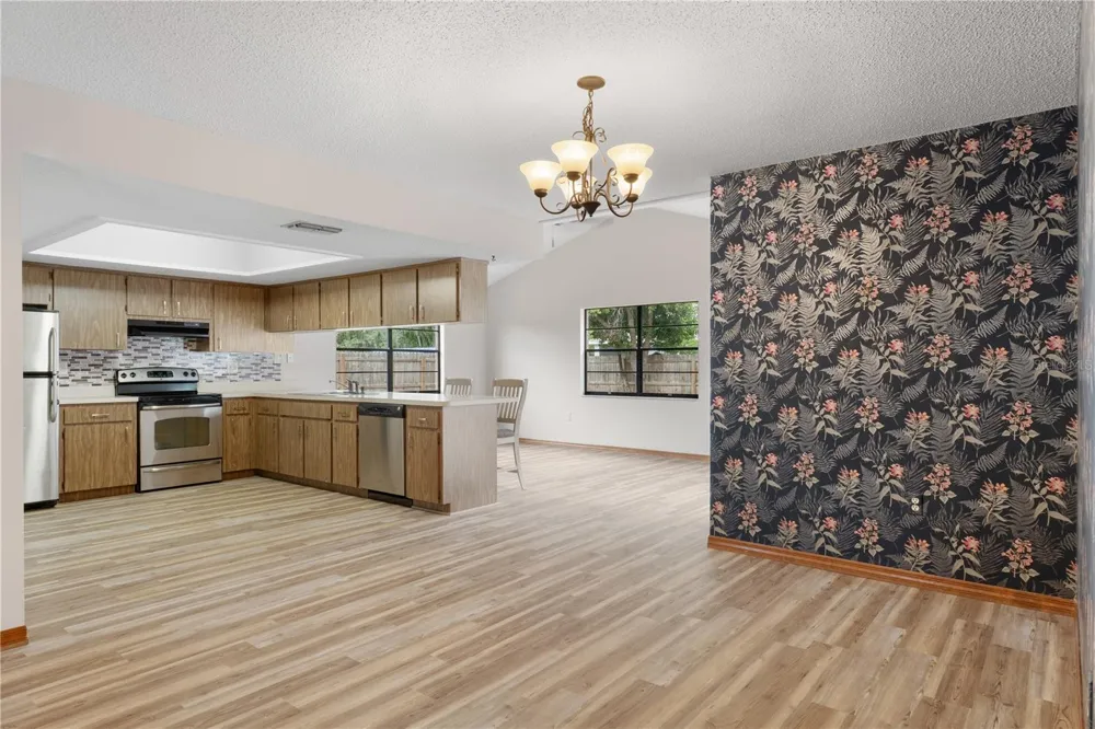 2354 DELTONA BOULEVARD Spring Hill, FL 34606