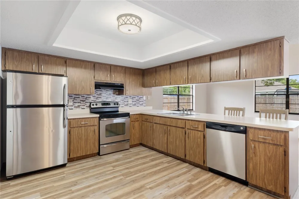 2354 DELTONA BOULEVARD Spring Hill, FL 34606