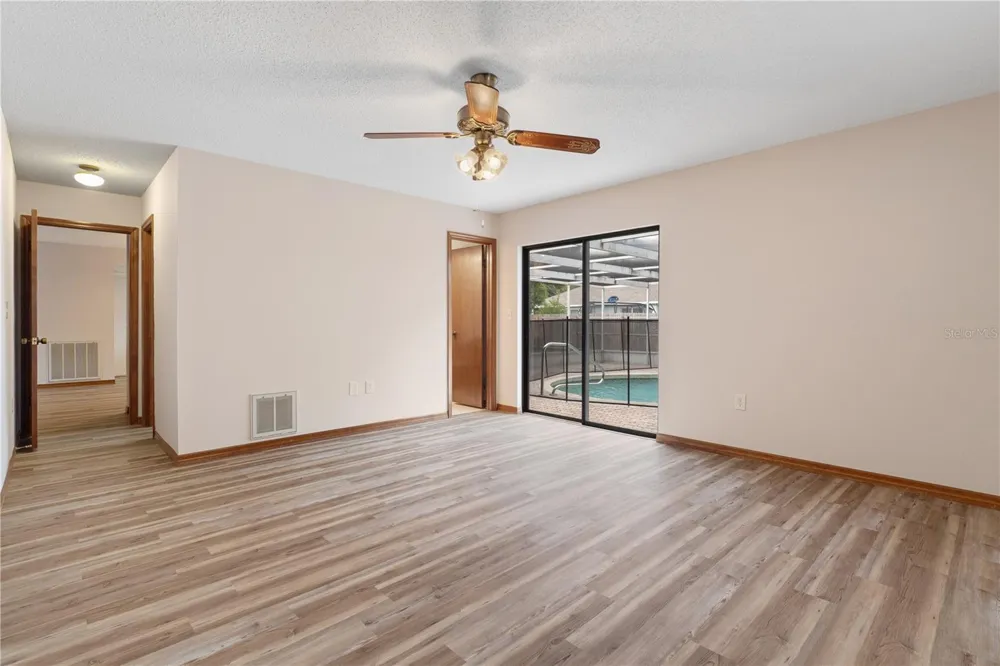2354 DELTONA BOULEVARD Spring Hill, FL 34606