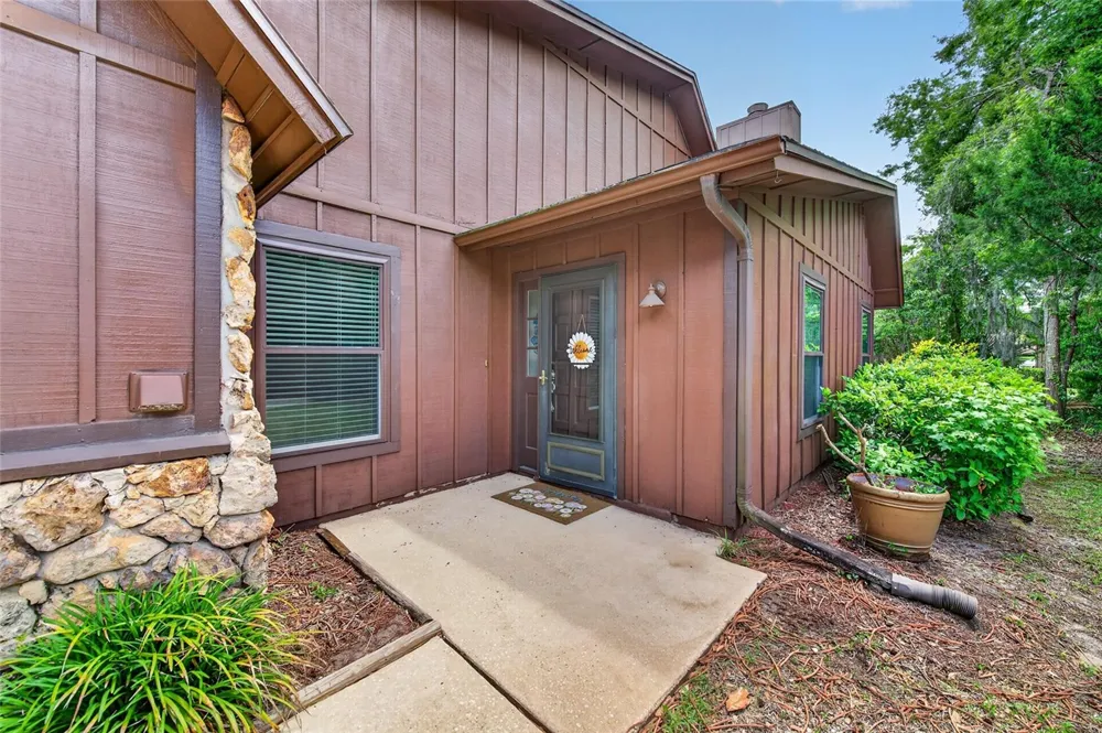 8 MIMOSA TRAIL Ormond Beach, FL 32174