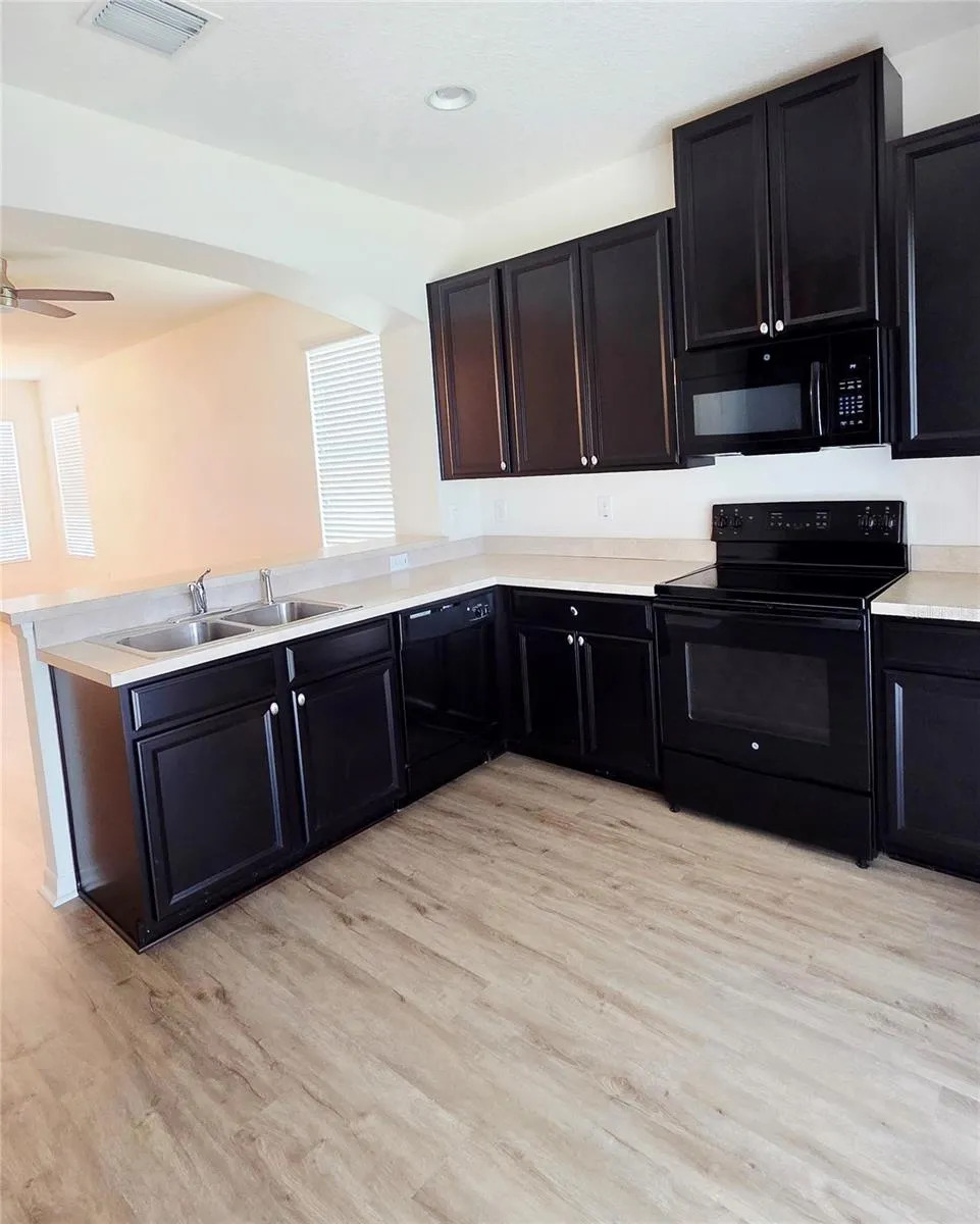 8821 WALNUT GABLE COURT Riverview, FL 33578