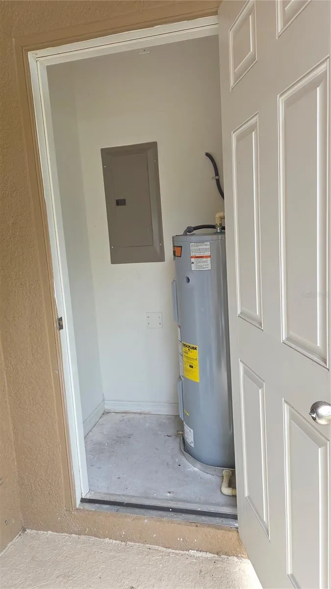 8821 WALNUT GABLE COURT Riverview, FL 33578