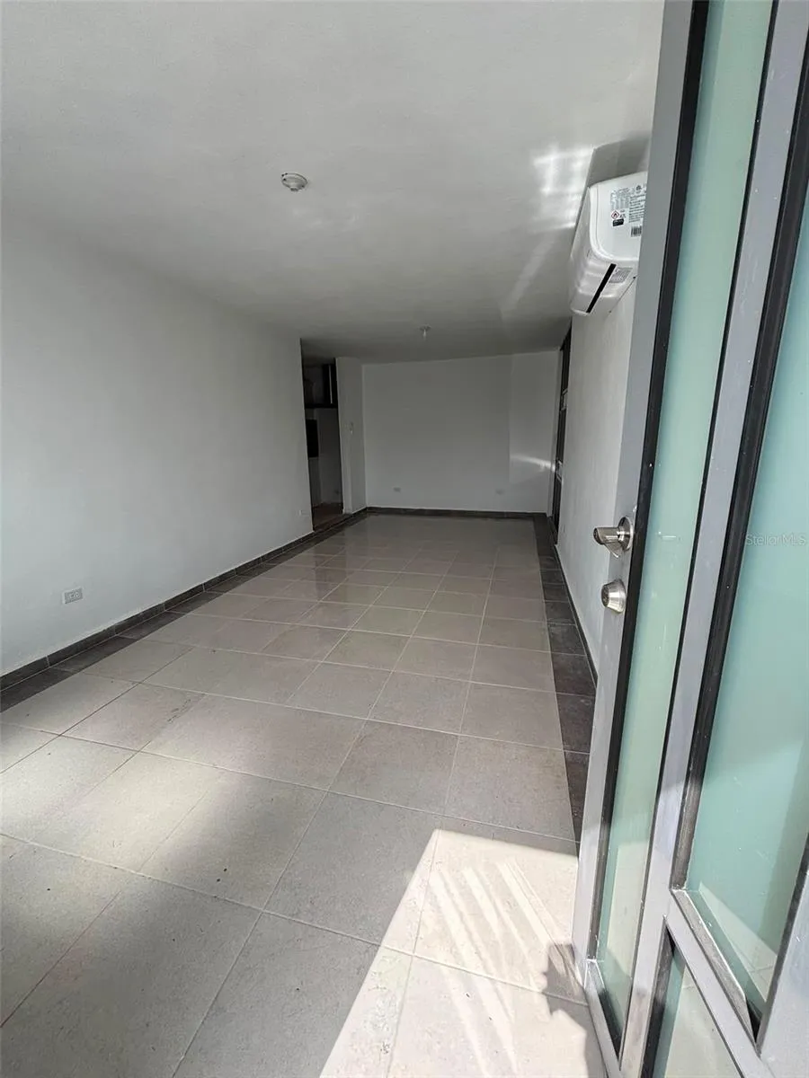 18-6 18 Street SABANA GARDENS Carolina, PR 00983