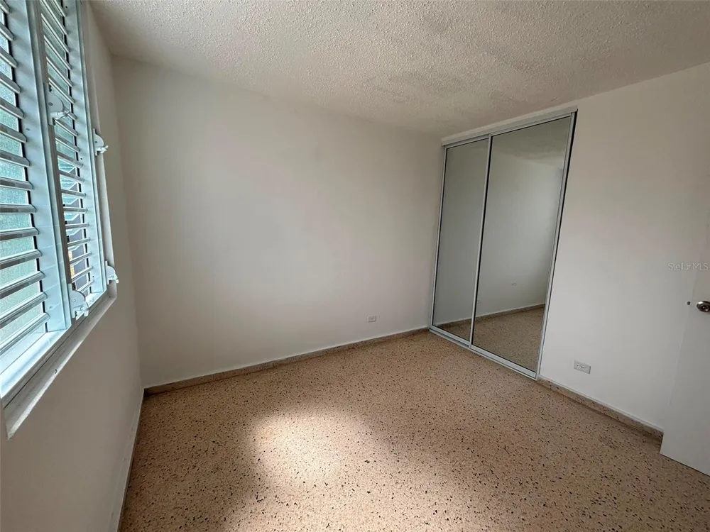 18-6 18 Street SABANA GARDENS Carolina, PR 00983