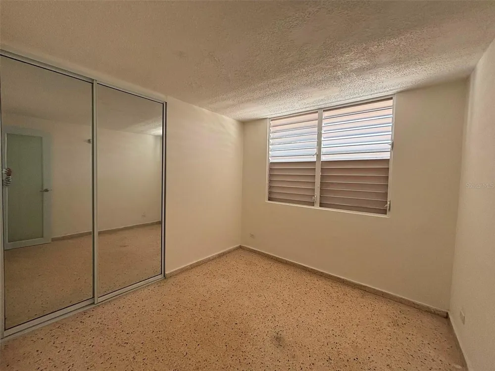 18-6 18 Street SABANA GARDENS Carolina, PR 00983
