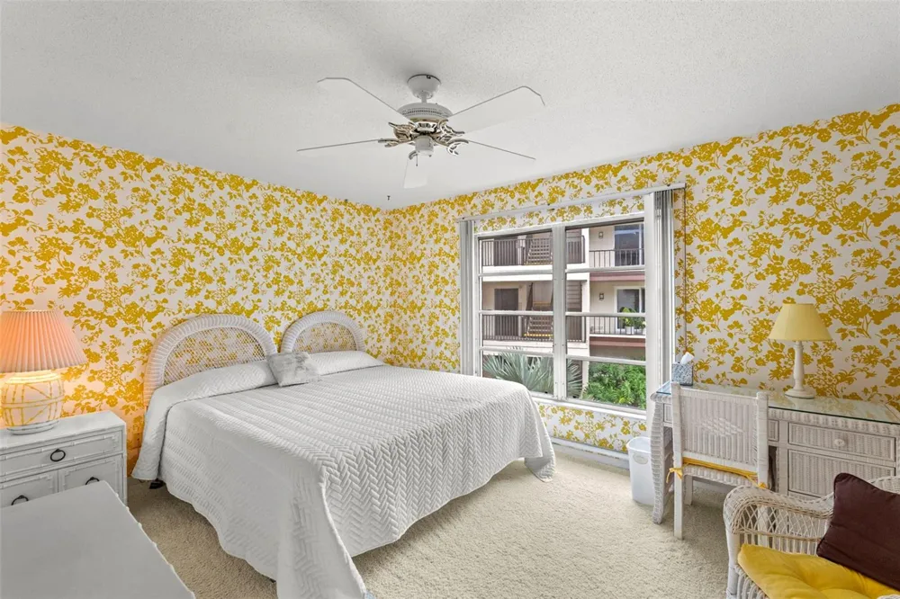 3035 COUNTRYSIDE BOULEVARD #24B Clearwater, FL 33761