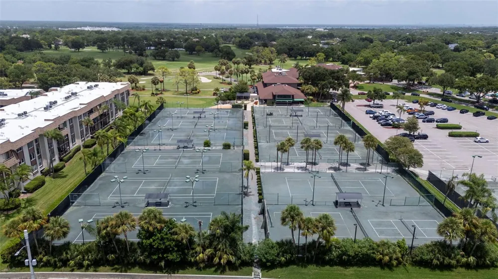 3035 COUNTRYSIDE BOULEVARD #24B Clearwater, FL 33761