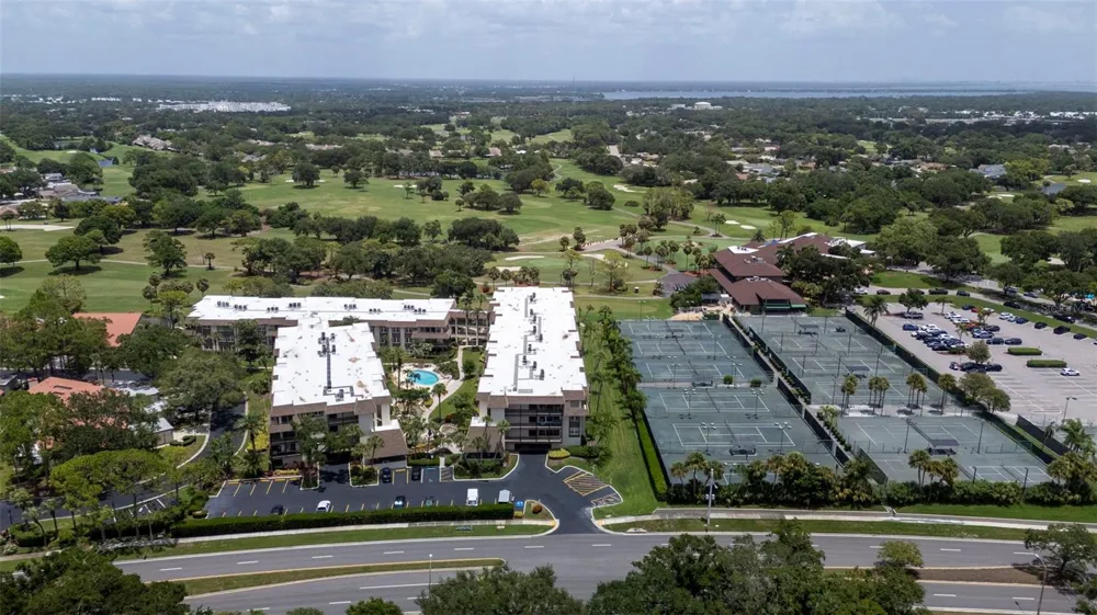 3035 COUNTRYSIDE BOULEVARD #24B Clearwater, FL 33761