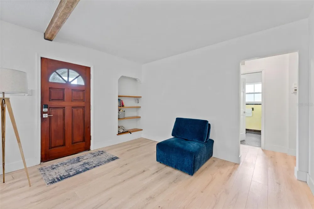 802 W CORAL STREET Tampa, FL 33602
