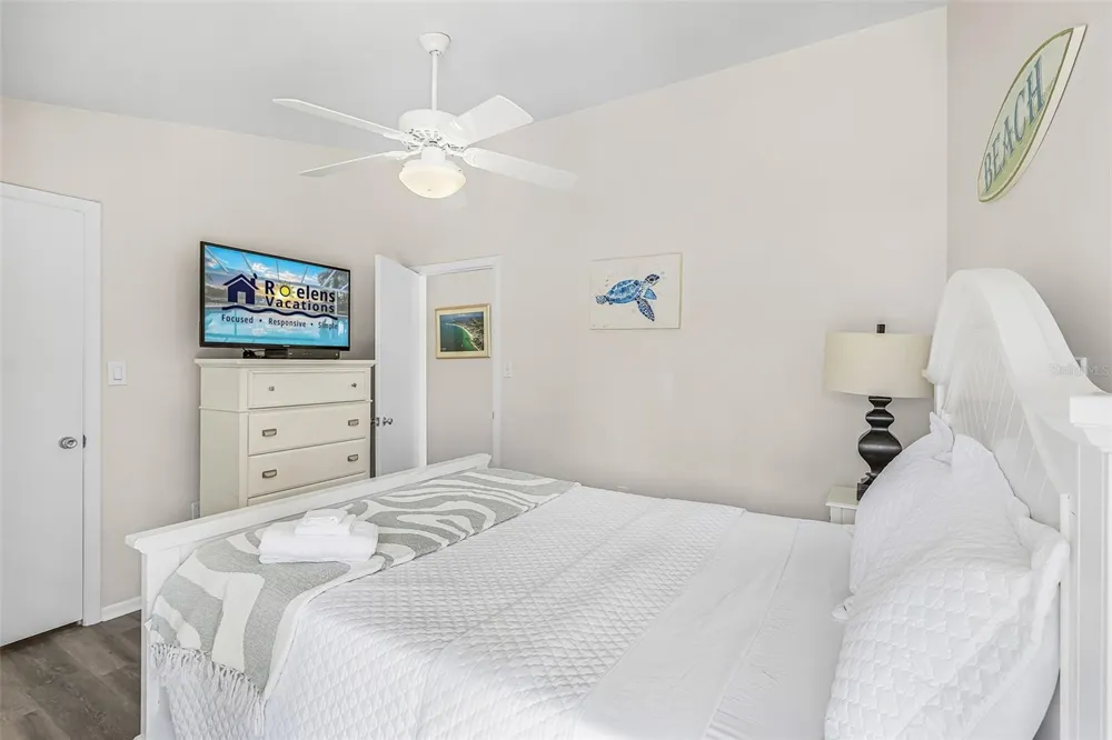 6020 MIDNIGHT PASS ROAD Sarasota, FL 34242