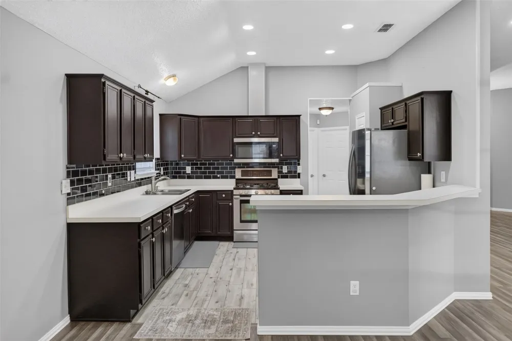 3514 Daisy Lane Grand Prairie, TX 75052