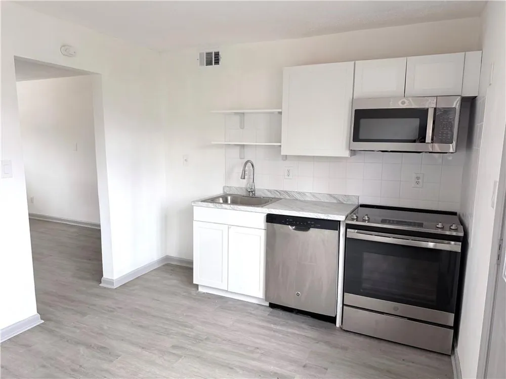 195 Sycamore Drive #39 Athens, GA 30606