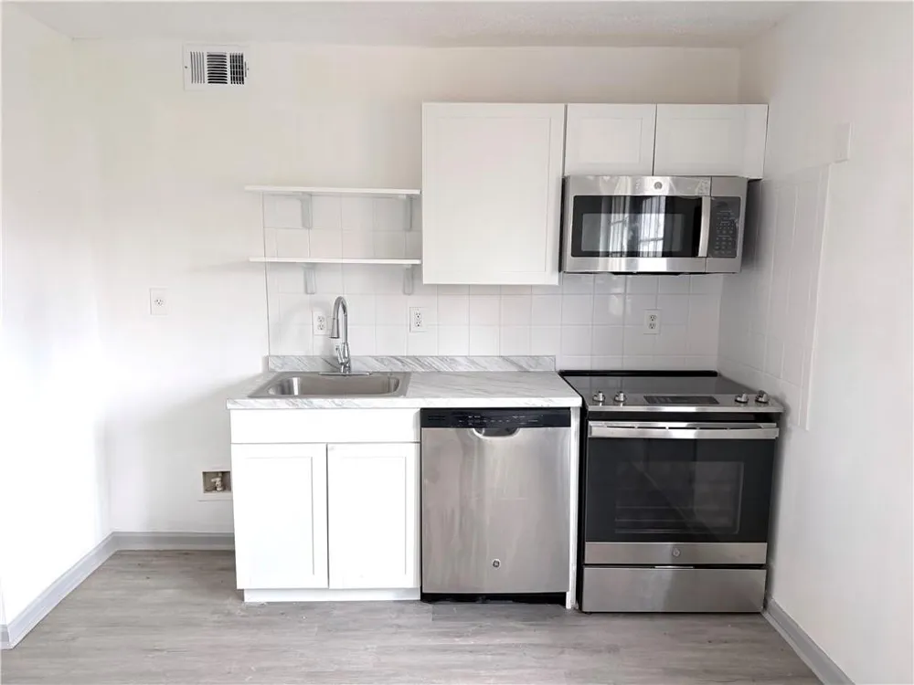 195 Sycamore Drive #39 Athens, GA 30606