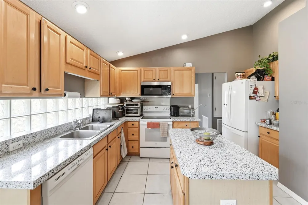 4201 PACIFICA DRIVE Orlando, FL 32817