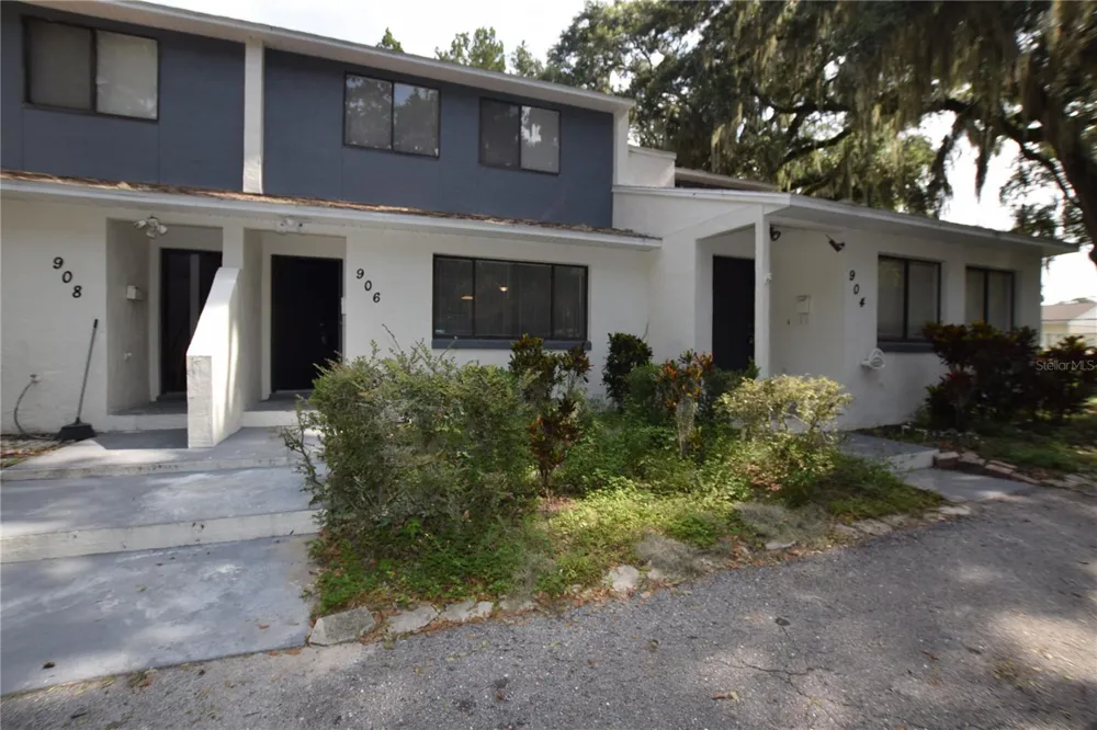 908 SUMTER STREET Leesburg, FL 34748