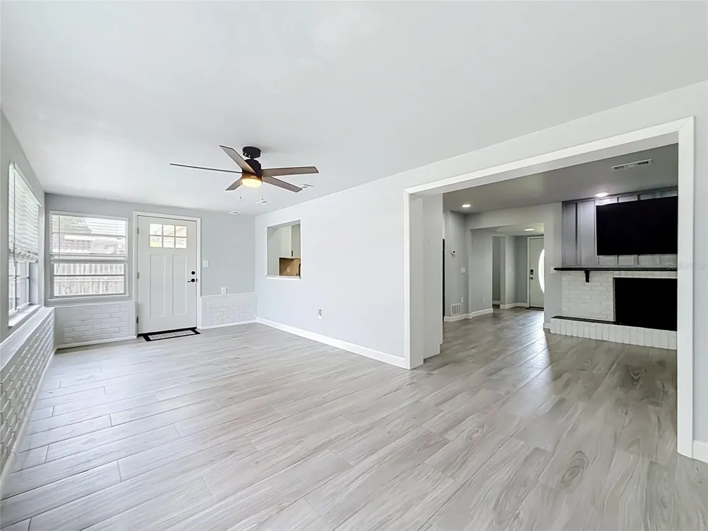 2178 WATERSIDE DRIVE Clearwater, FL 33764