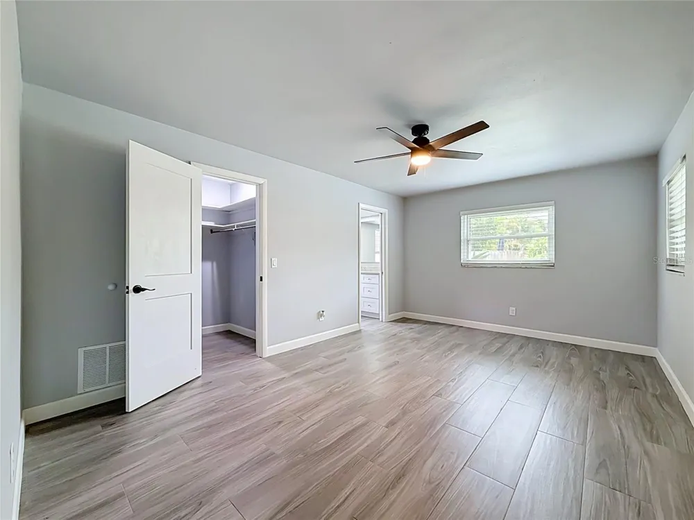 2178 WATERSIDE DRIVE Clearwater, FL 33764