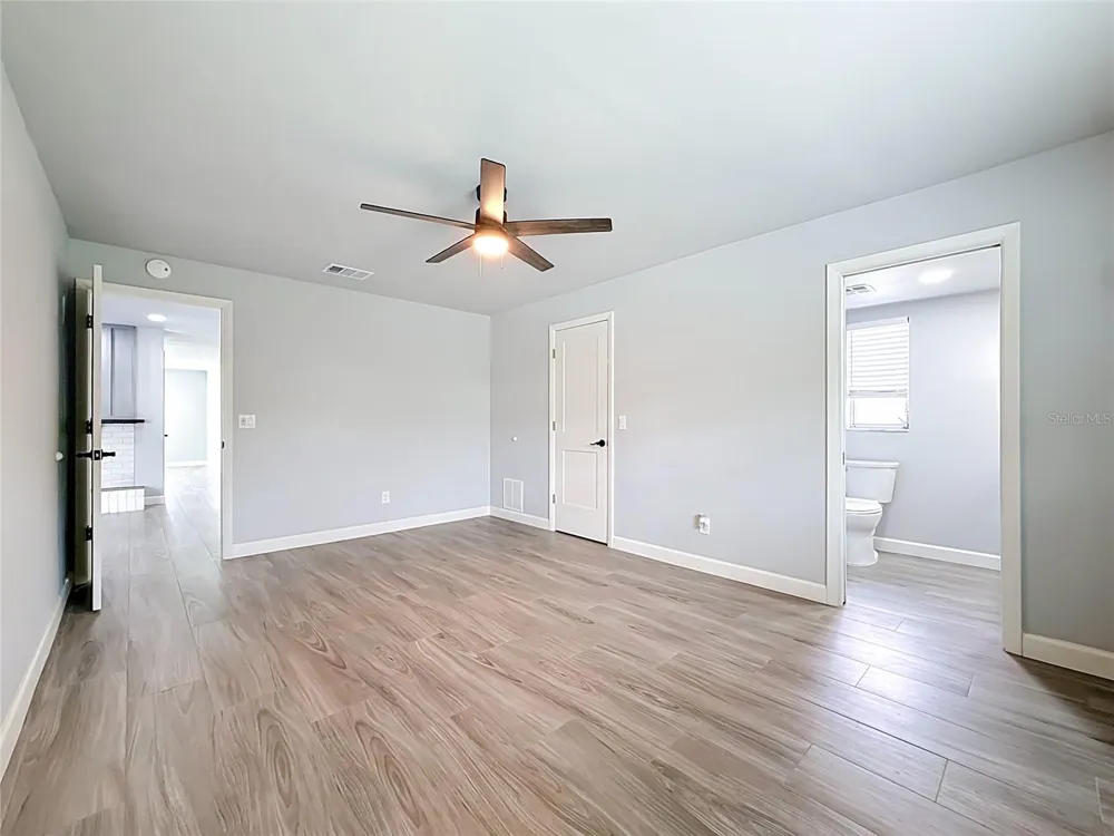 2178 WATERSIDE DRIVE Clearwater, FL 33764