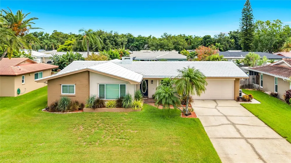 2178 WATERSIDE DRIVE Clearwater, FL 33764