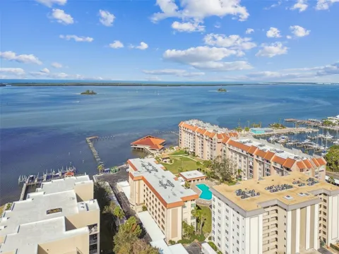 620 EDGEWATER DRIVE #204