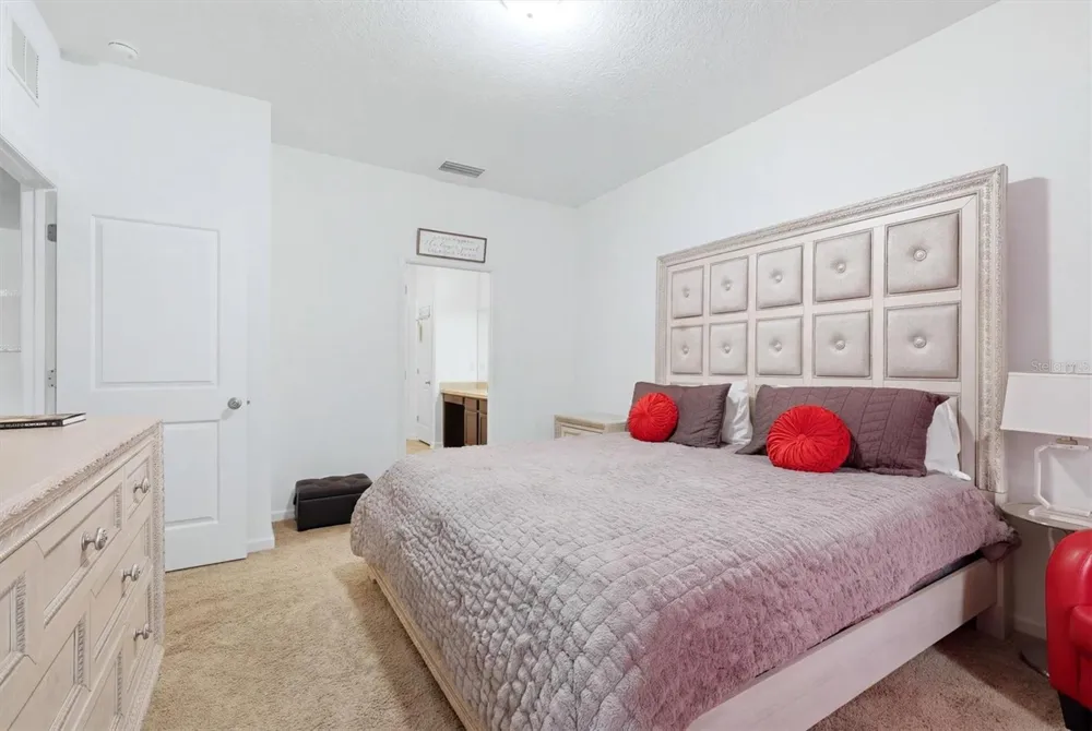 1121 ANCHOR BEND DRIVE Ruskin, FL 33570