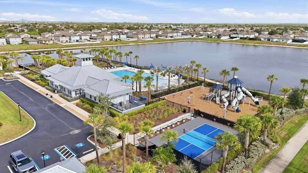 1121 ANCHOR BEND DRIVE Ruskin, FL 33570