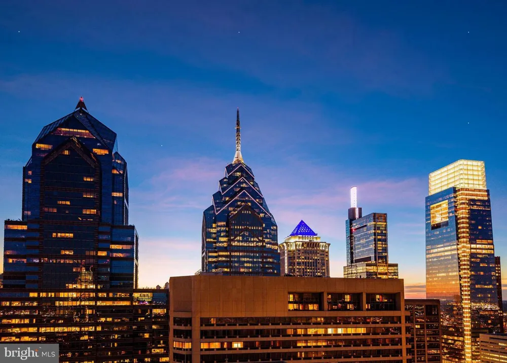 1414 S PENN SQUARE #PH1B Philadelphia, PA 19102
