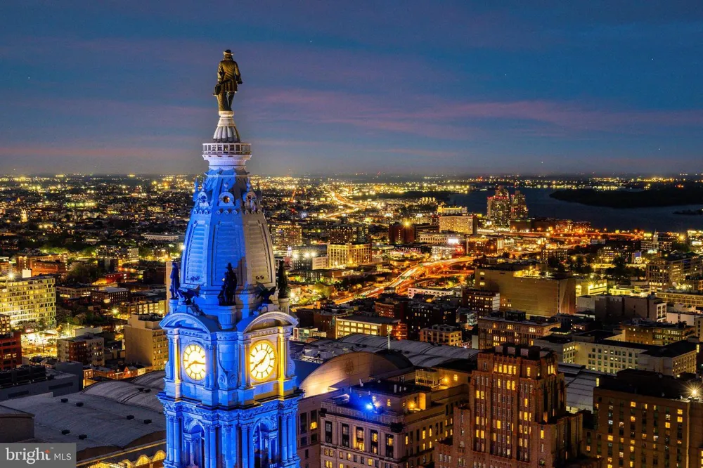 1414 S PENN SQUARE #PH1B Philadelphia, PA 19102