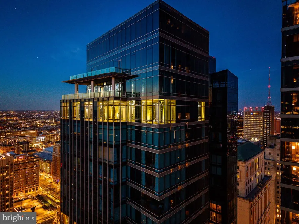 1414 S PENN SQUARE #PH1B Philadelphia, PA 19102