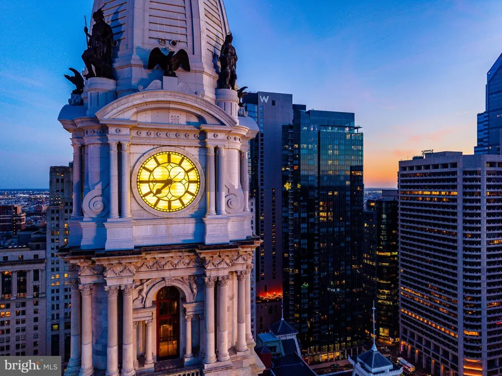 1414 S PENN SQUARE #PH1B Philadelphia, PA 19102