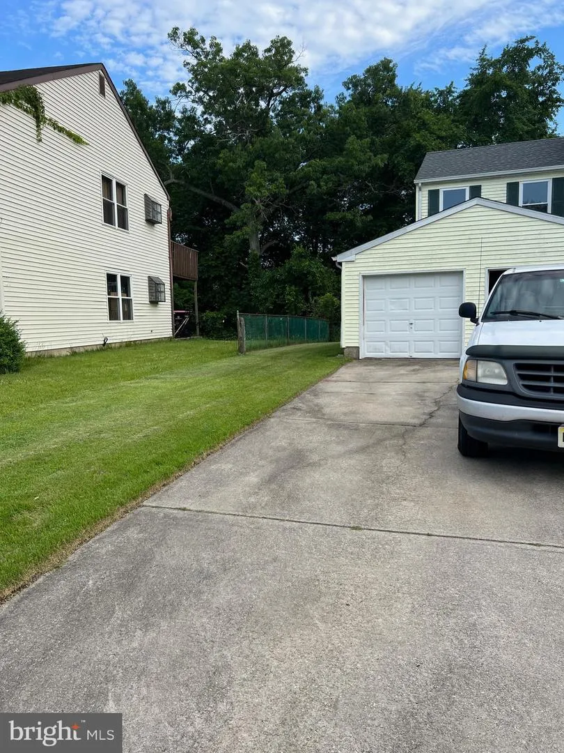 16 MAYNARD DRIVE #B Sicklerville, NJ 08081