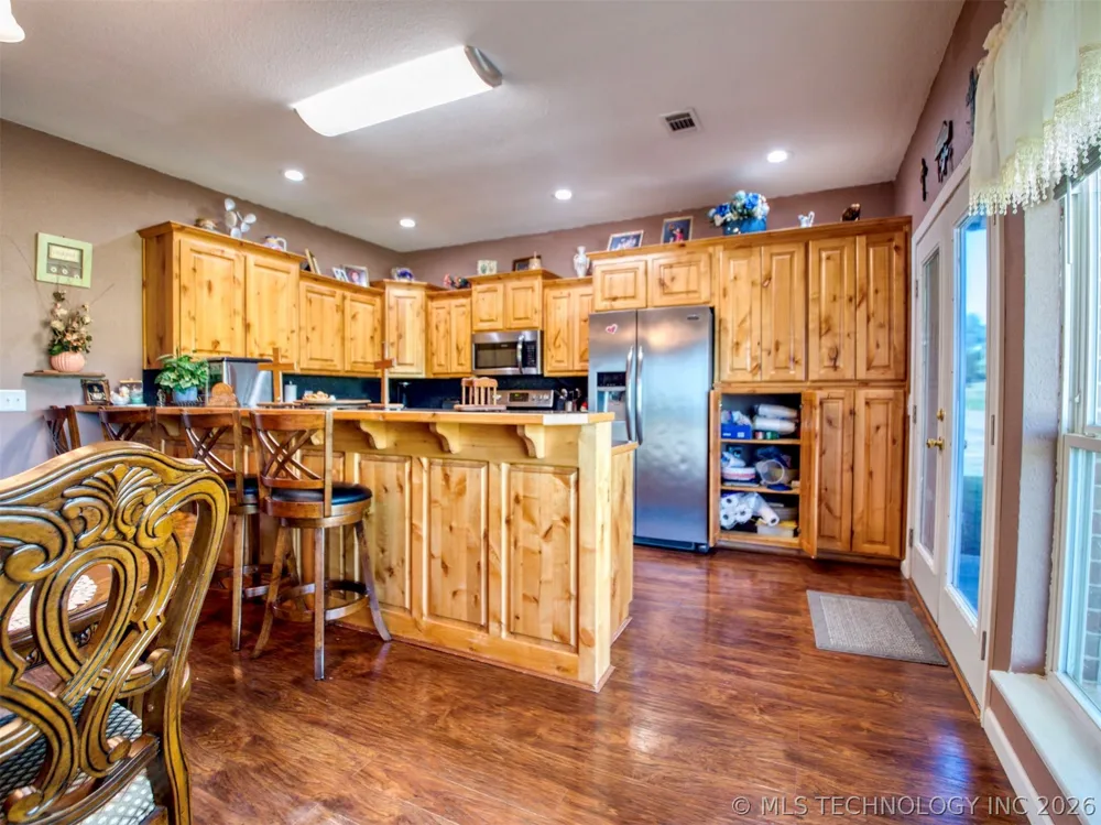 119 Golf Club Drive Burneyville, OK 73430