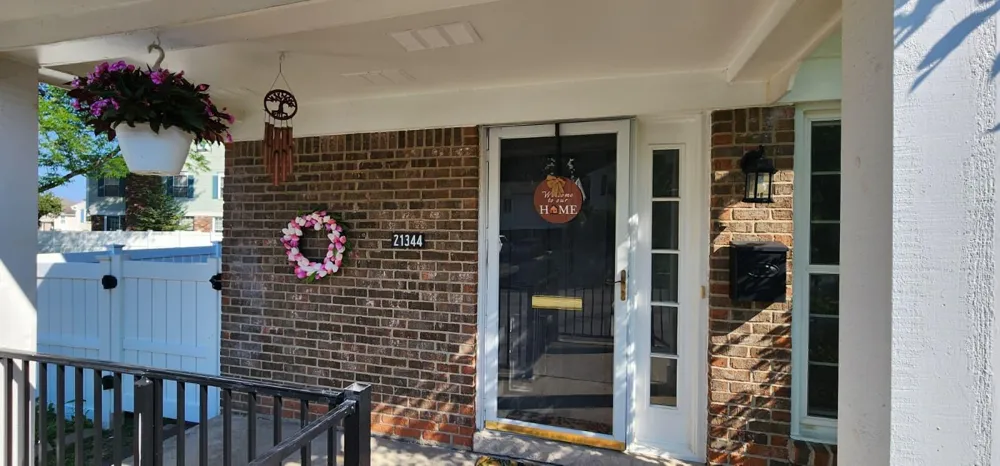 21344 E Glen Haven Circle Novi City, MI 48167