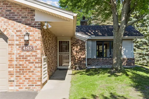4515 Redwood Circle