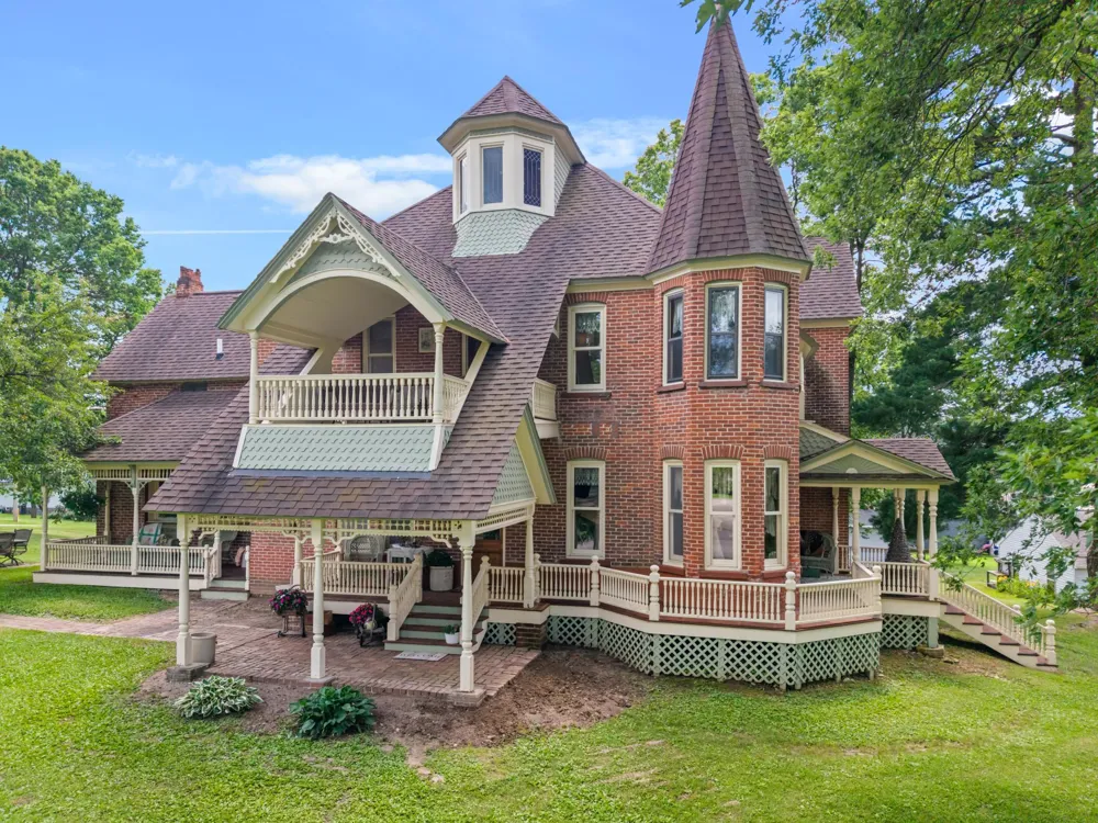 22961 Church Street Ettrick, WI 54627