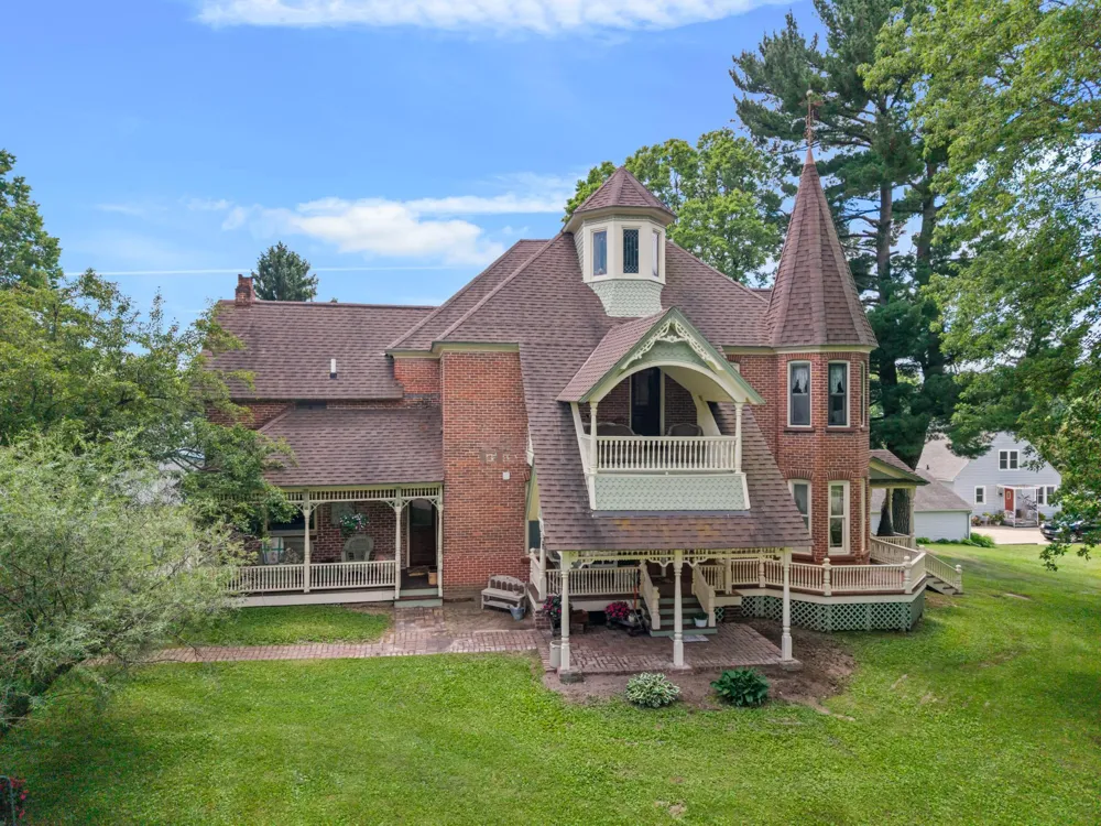 22961 Church Street Ettrick, WI 54627