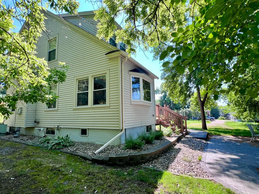 521 Lakeshore Drive Ortonville, MN 56278