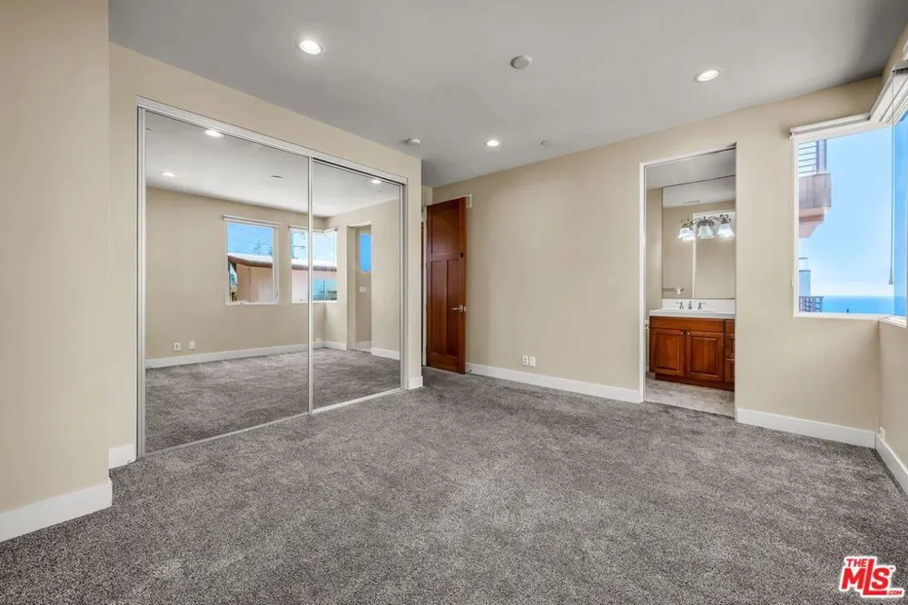 308 Gull Street Manhattan Beach, CA 90266