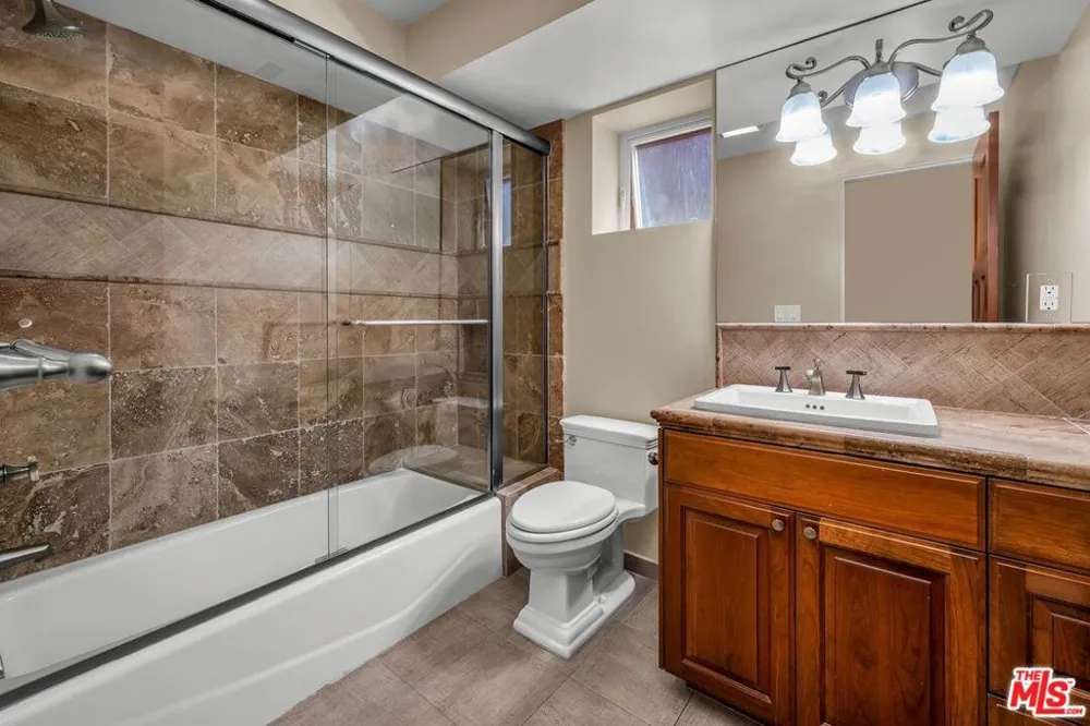 308 Gull Street Manhattan Beach, CA 90266