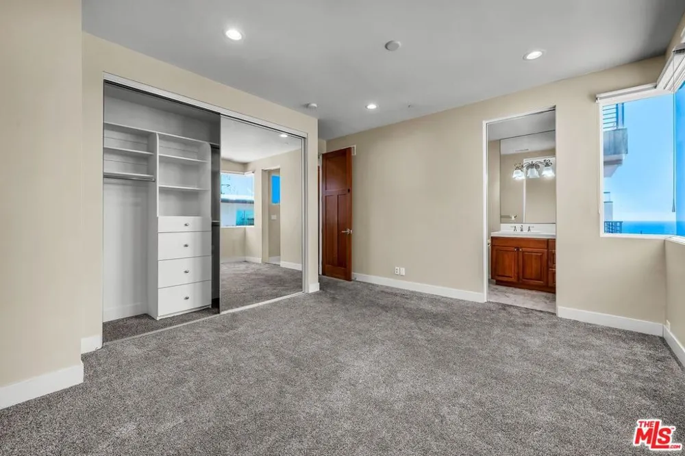 308 Gull Street Manhattan Beach, CA 90266