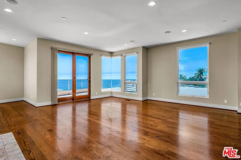 308 Gull Street Manhattan Beach, CA 90266