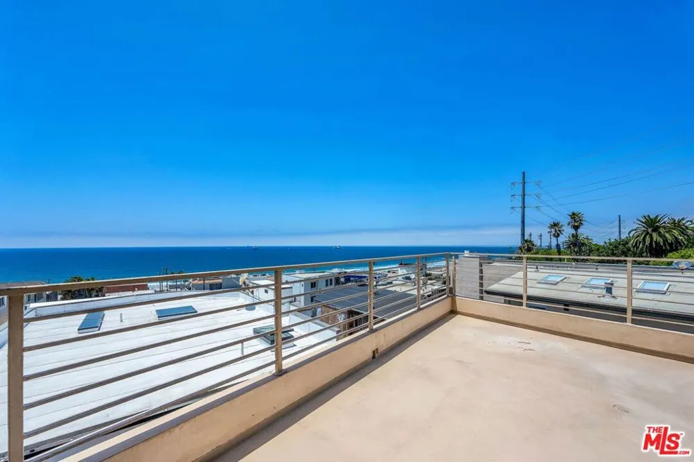 308 Gull Street Manhattan Beach, CA 90266