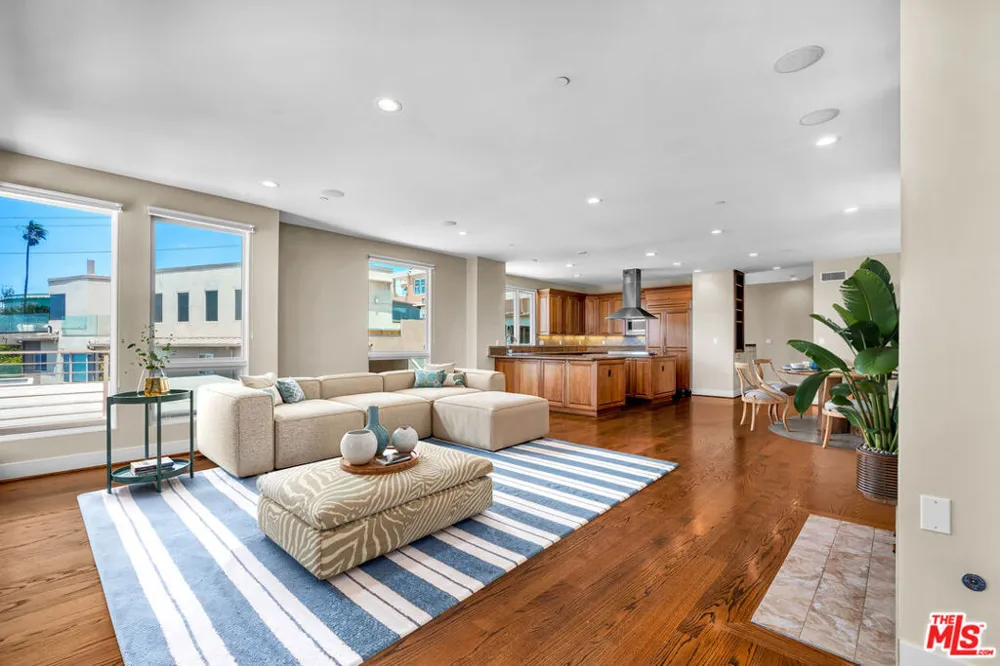 308 Gull Street Manhattan Beach, CA 90266