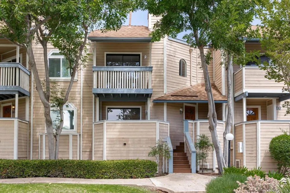 9260 Towne Centre Dr #17 San Diego, CA 92121