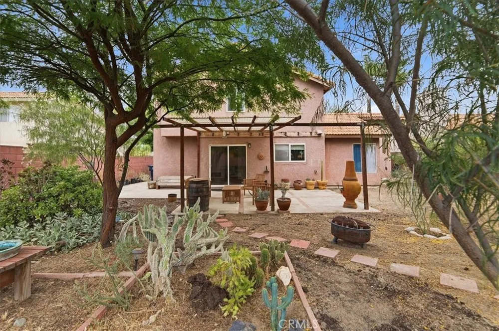 1547 Columbia Street Redlands, CA 92374
